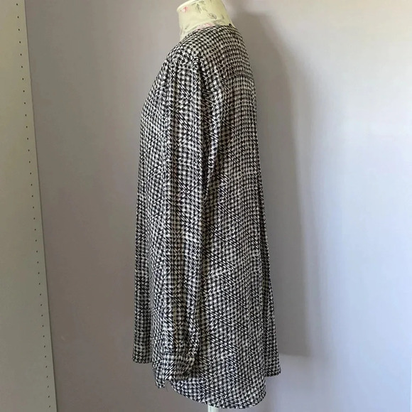 NYDJ printer blouse size Large - Picture 6 of 15